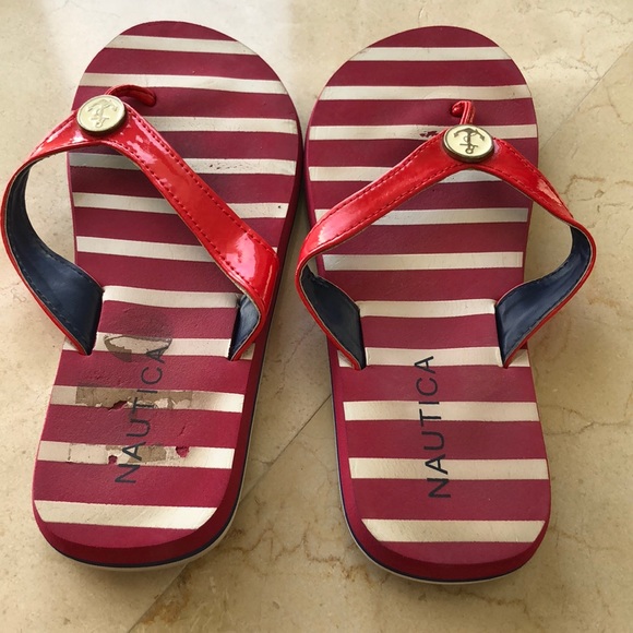 RED PATENT STRAP WITH ANCHOR BUTTON FLIP FLOPS - Picture 4 of 5